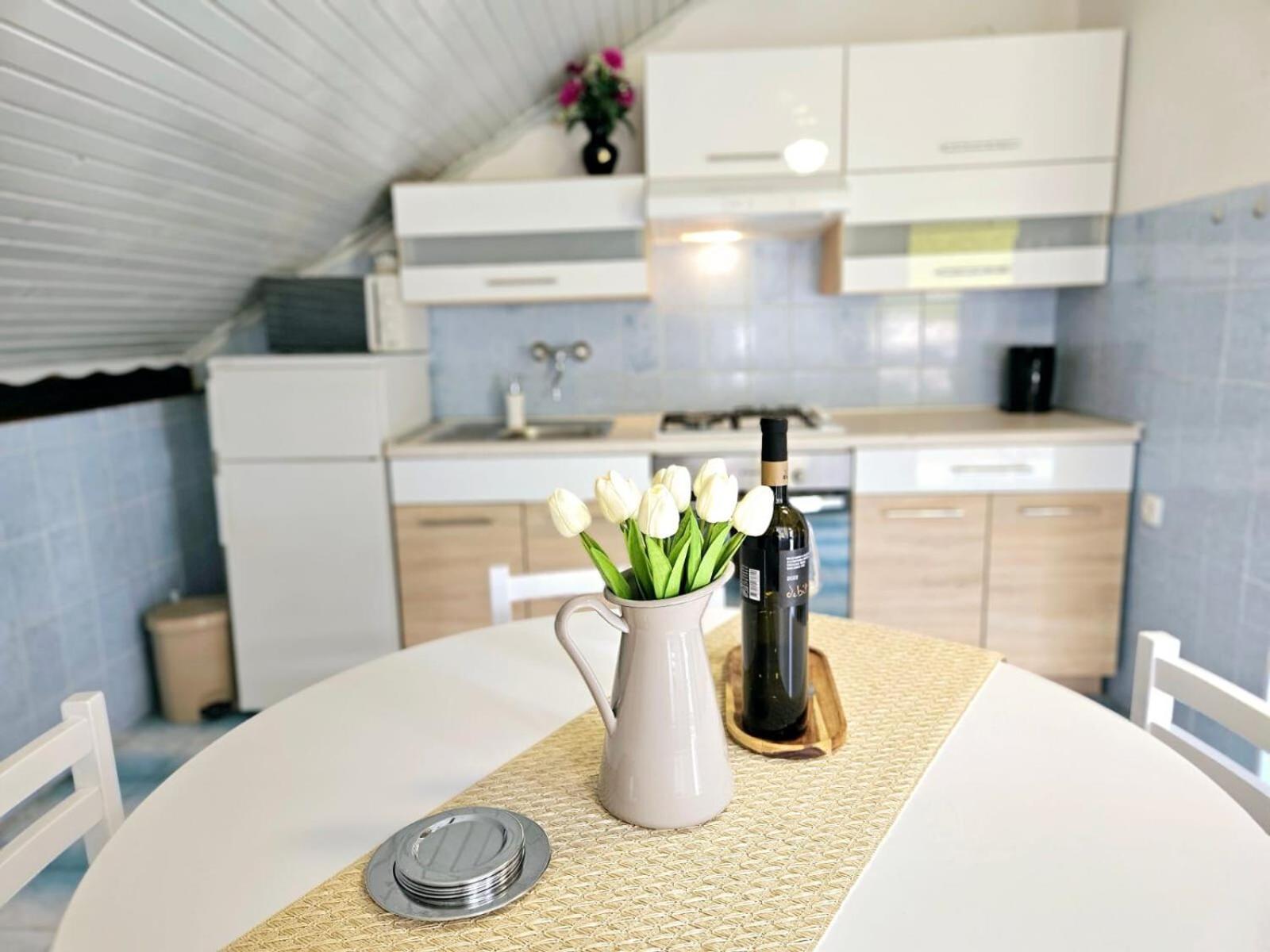 וודיצה Apartments Marijana מראה חיצוני תמונה